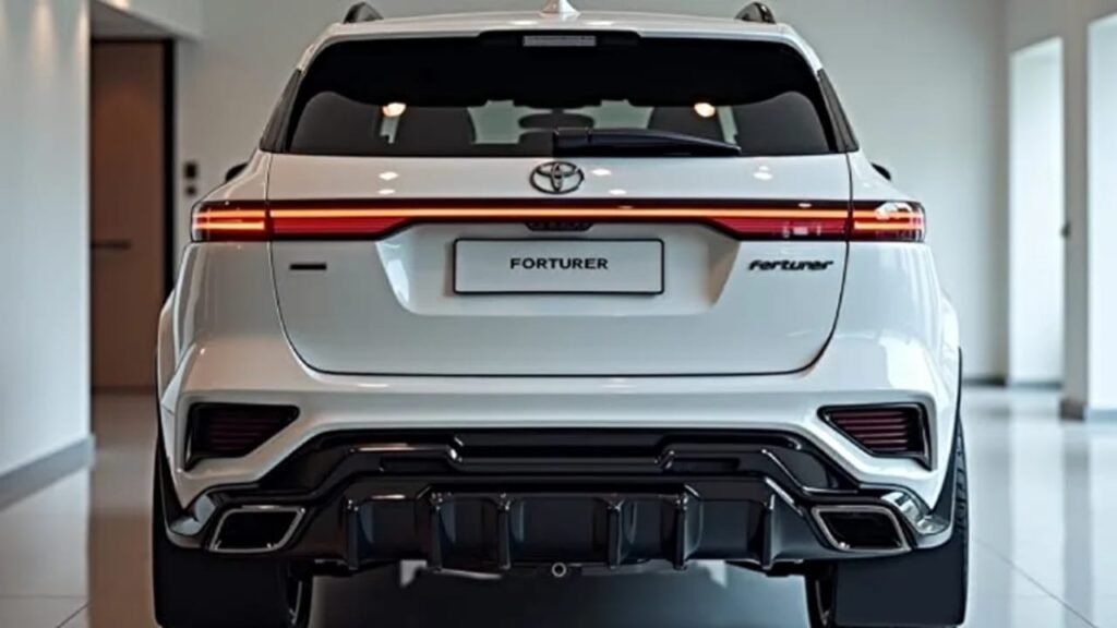 प्रीमियम Look में आई Toyota Fortuner 2025 – सिर्फ ₹45,000 डाउन पेमेंट में घर लाएं, मिलेगा 45KM/L का माइलेज